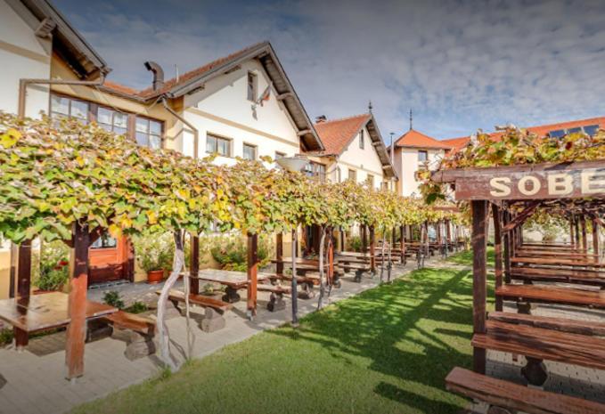Gostisce Vinski Hram Hotel Ivanjkovci Exterior foto